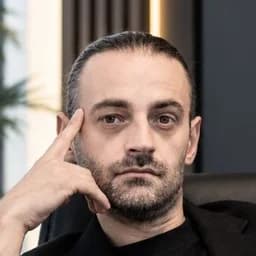 Антон Козик